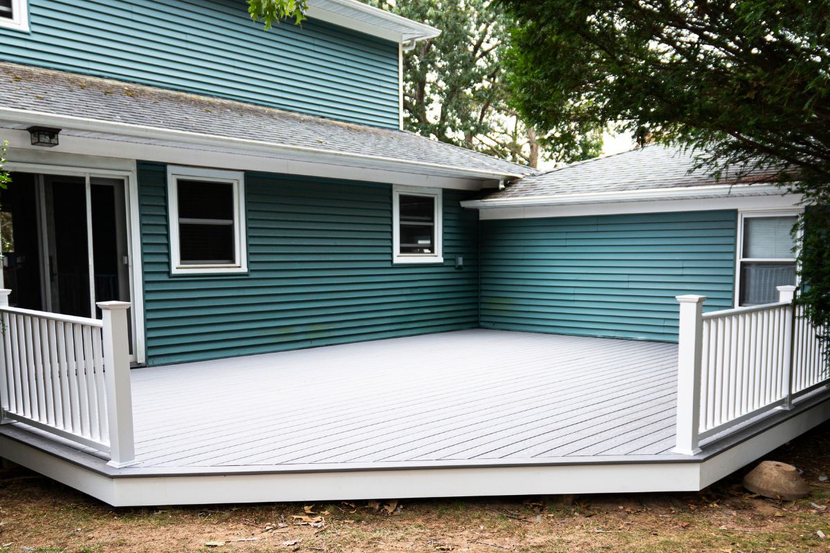 Deck Builders Serving Salem MA and Surrounding North Shore Towns - North Shore Deck Builders