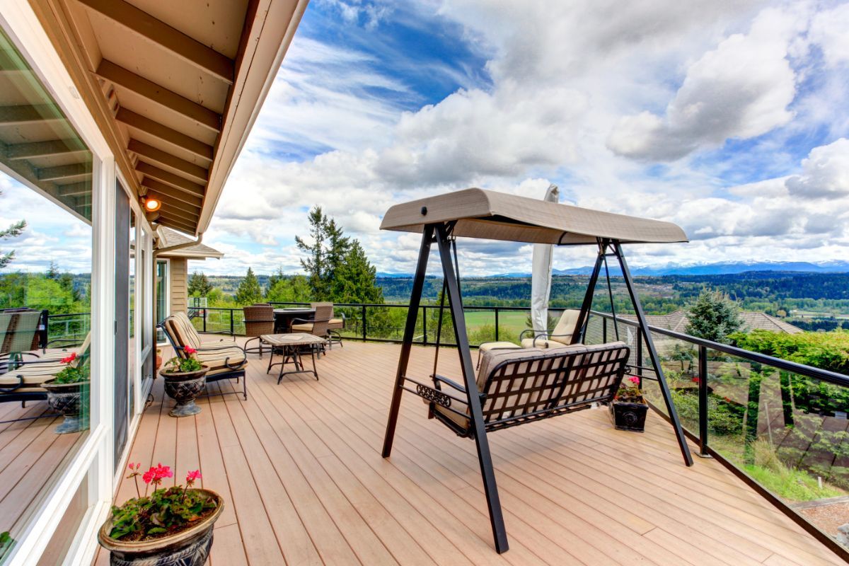 The Best Deck Construction Contractors in Salem, MA